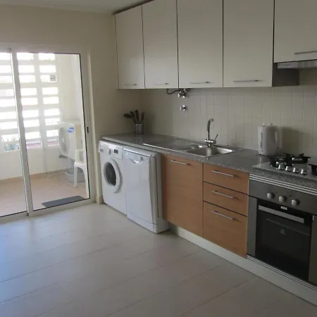Beautiful 2-bed Apt In Cabanas De Cabrs Ταβίρα